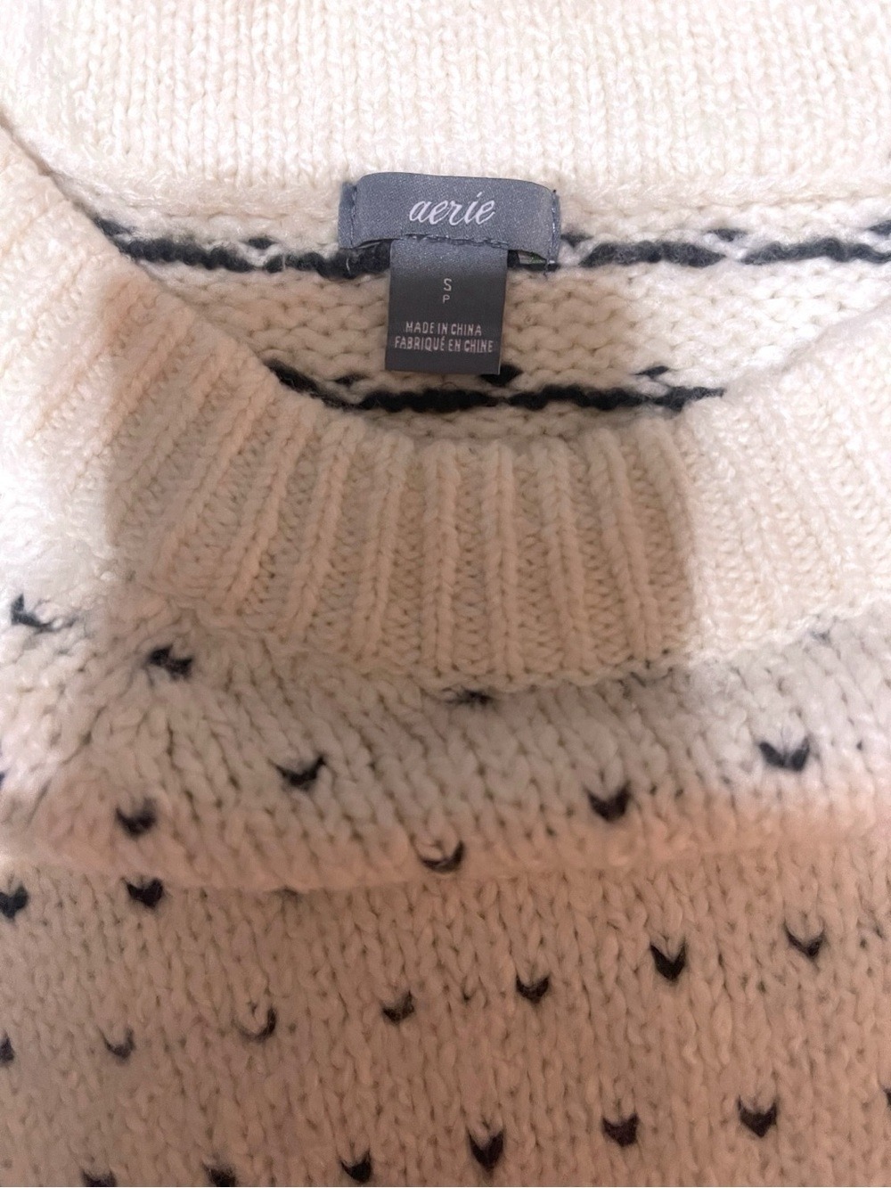 Aerie Heart Print Crewneck Cozy Sweater Size Small - Picture 4 of 8